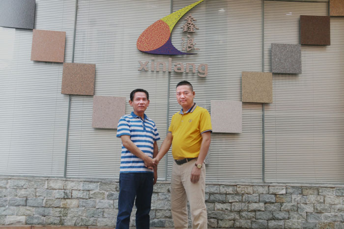 國際進出口貿易何總來鑫浪考察700水包水多彩技術