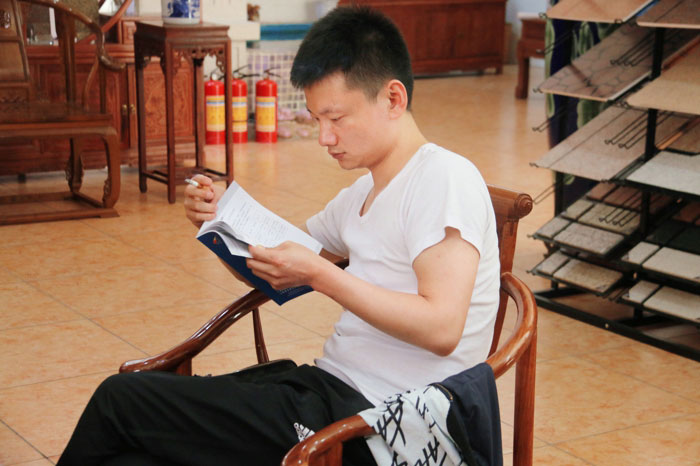 熱烈歡迎西安辦廠客戶孫總、張總、楊總來鑫浪進(jìn)行技術(shù)交流